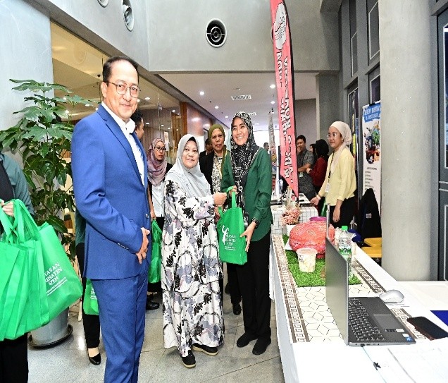 YAYASAN PRIHATIN ANJUR PEMERIKSAAN KESIHATAN DAN PROMOSI GAYA HIDUP SIHAT SEMPENA PROGRAM KKP